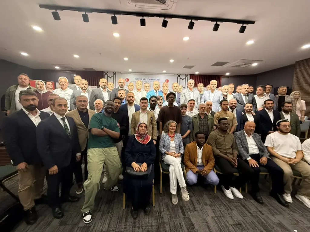 RİDEVA’da Think Tank Projesi : Bilal Erdoğan üniversiteli gençlerle buluştu
