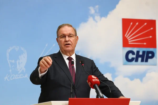 CHP TBMM Grubu’nda yeni yönetim belirlendi: Faik Öztrak Grup Başkanı oldu