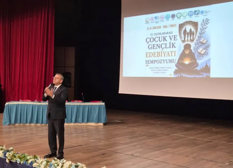 Kafkas Üniversitesi’nde zirve: 274 bildiriyle çocuk edebiyatı masada