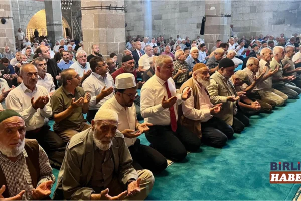 Aksaray’da 15 Temmuz İçin Mevlid Programı Düzenlendi