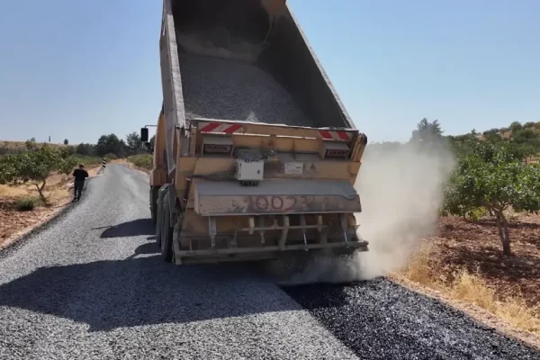 Şanlıurfa Karaköprü kırsalında 7 Km’lik yol Büyükşehir’le yenilendi