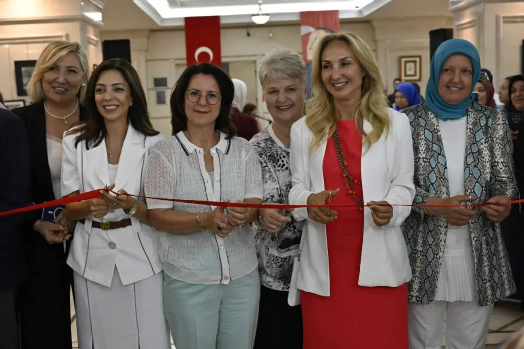 Sabır, emek ve sanat Zafer Çarşısı’nda hayat buldu