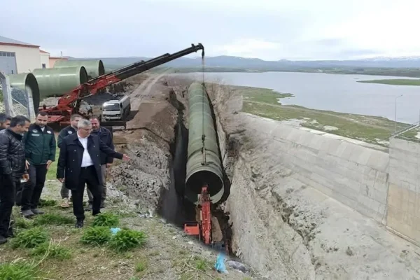 DSİ heyetinden baraj sulama hattına yakın markaj