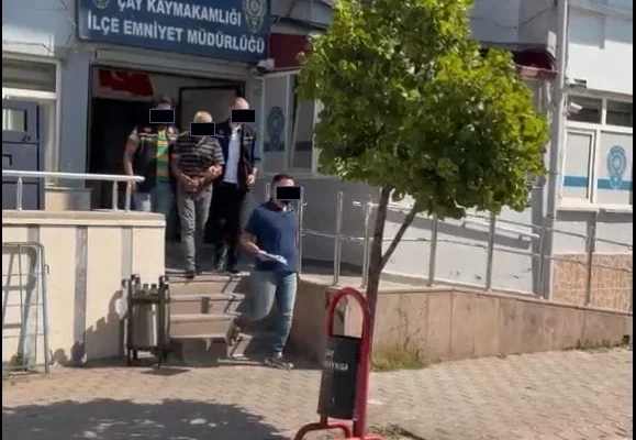 Afyonkarahisar’da 15 yıl hapis cezası bulunan firari yakalandı
