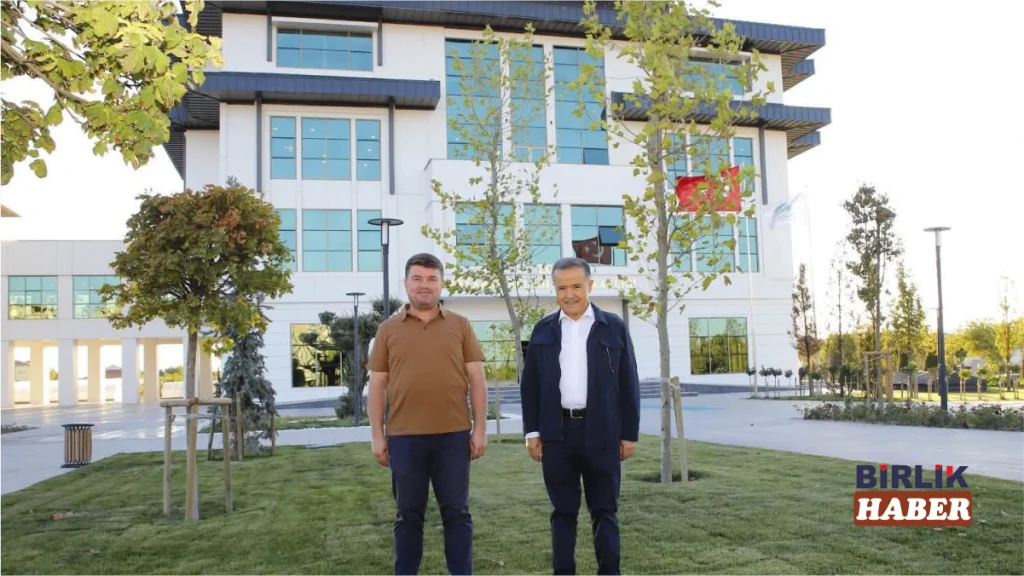Aydoğdu’dan Başkan Dinçer’e Yeni Bina Tebriği