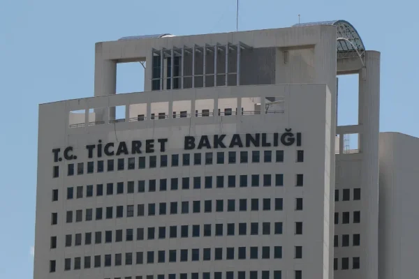 Aldatıcı reklam ve haksız ticari uygulamalara 32,6 milyon liralık ceza