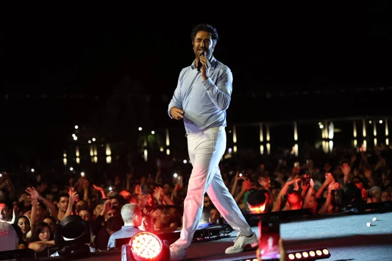 Hatay’da yüz bin kişi Mahsun Kırmızıgül konserinde buluştu