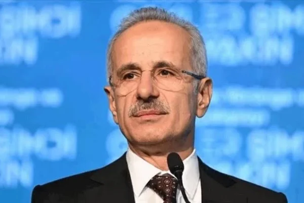 Bakan Uraloğlu: Trafik yoğunluğunu azaltan proje 5 yıldır hizmette
