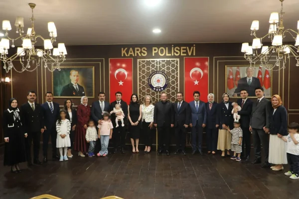 Kars’ta görev yeri değişen mülki idare amirlerine veda programı