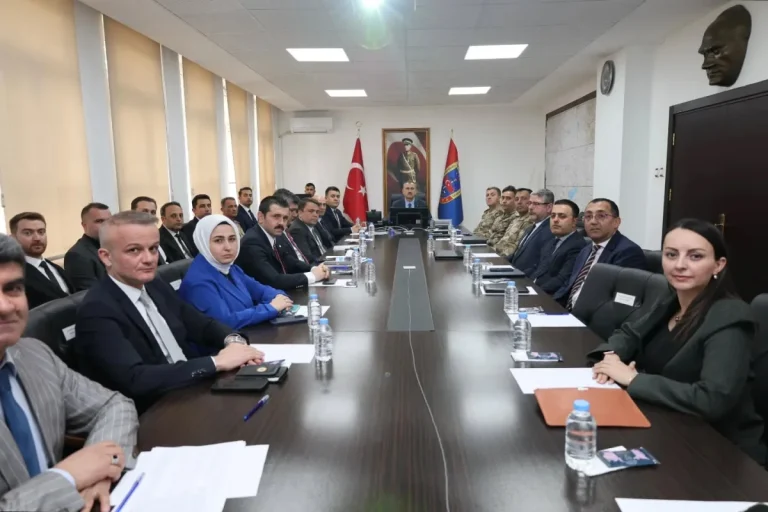 Patnos ilçesinde “Genişletilmiş Güvenlik ve Asayiş Koordinasyon Toplantısı” gerçekleştirildi.