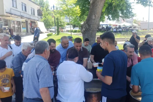 Battalgazi’de 4 bin kişiye aşure ikram edildi