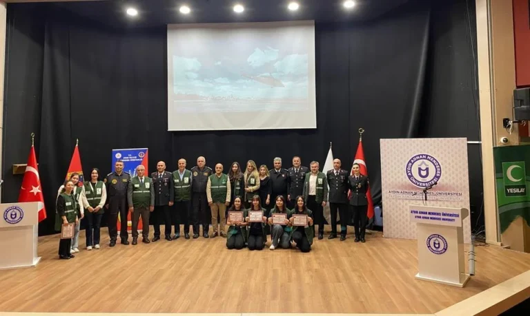 Aydın Yeşilay’dan bağımlılıkla mücadele eğitimi