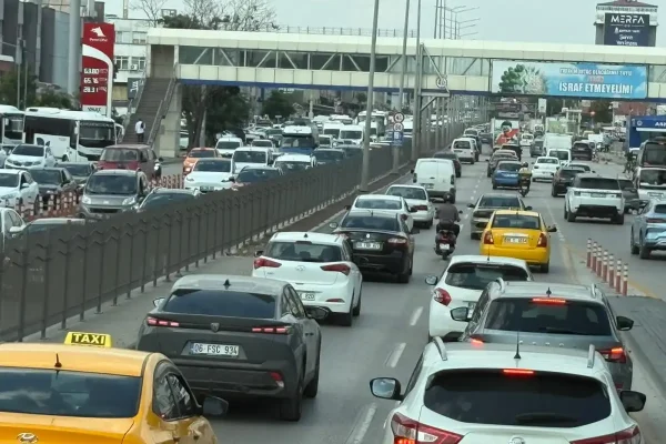 NATO Zirvesi öncesi Ankara’dan tatil göçü