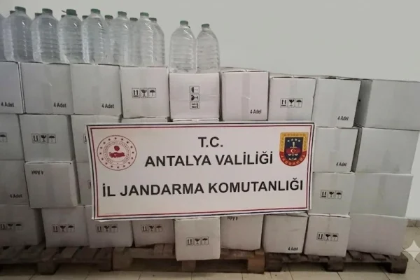Antalya’da sahte içki şebekesine operasyon