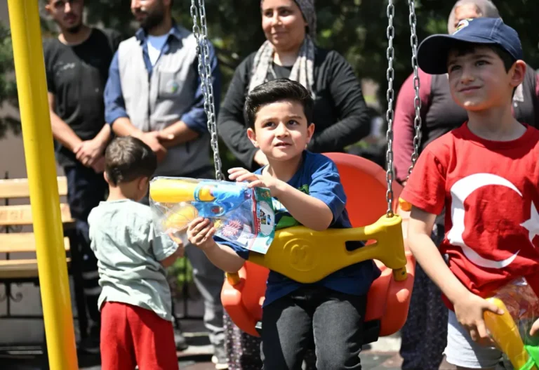 Yeşilyurt’ta güneş enerjili park hizmete açıldı