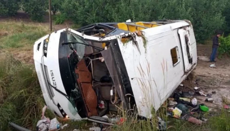 Isparta’da tur otobüsü devrildi: 4 ölü, 15 yaralı