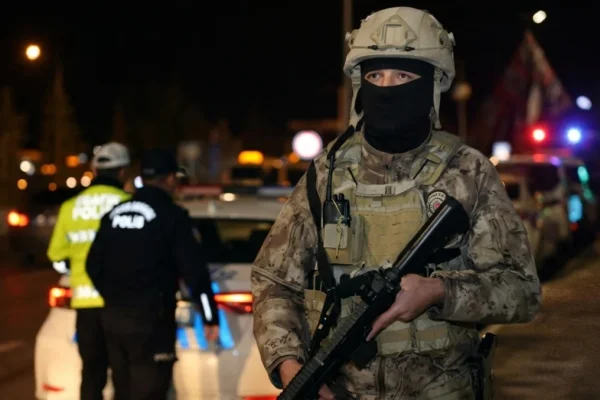 Erzurum’un giriş-çıkışları kapatıldı: Huzur operasyonu