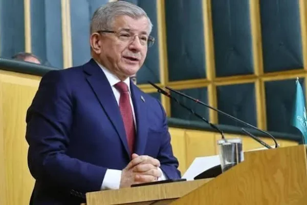 Davutoğlu ‘Cumhurbaşkanına hakaret’ soruşturmasında ifade verdi