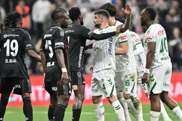 İnönü’de nefes kesen son! Türkiye Kupası’nda ilk finalist Konyaspor oldu