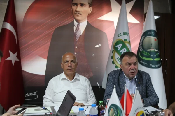 Artvin’de kestane balı 3 bin 500 lira oldu