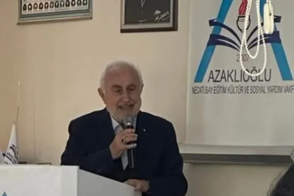 Azaklıoğlu Vakfı’ndan Giresun Emekli Valisi Şahin’e teşekkür plaketi