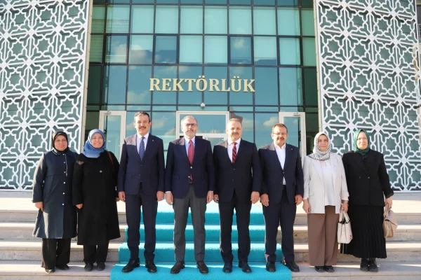 AK Parti MKYK Üyesi Ünal’dan  ASÜ Rektörü Arıbaş’a ziyaret