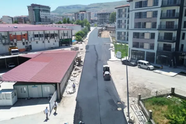 Battalgazi’de Selçuklu Mahallesi’nin yolu asfaltla yenilendi