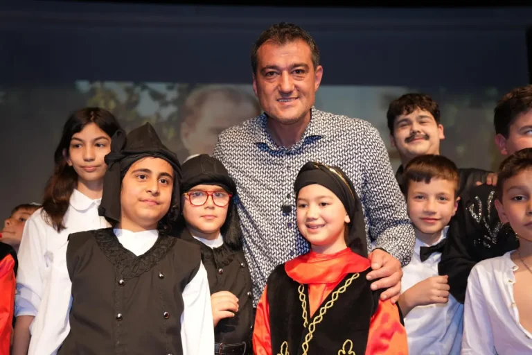 Çocuk akademileri yıl sonu programı muhteşem finali