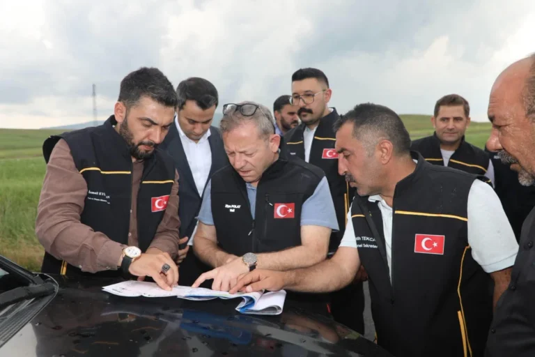 Vali Ziya Polat, Selim’de asfalt çalışmalarını yerinde inceledi