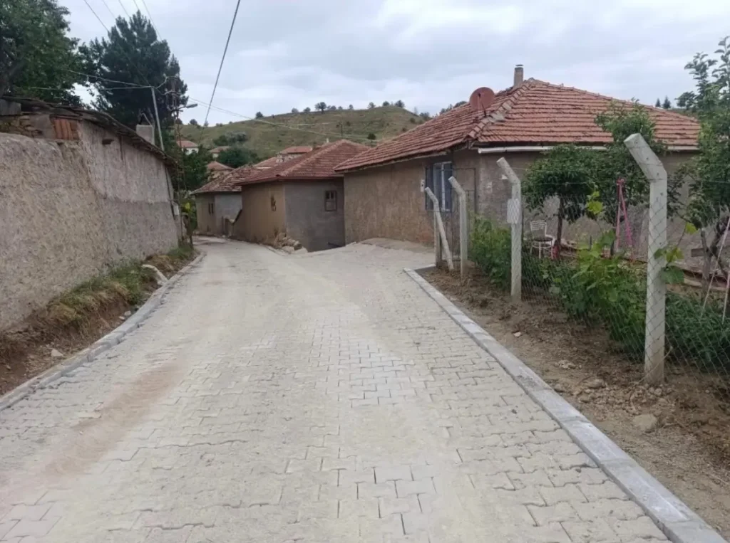 Kırıkkale İl Özel İdaresi’nden kırsalda altyapı seferberliği