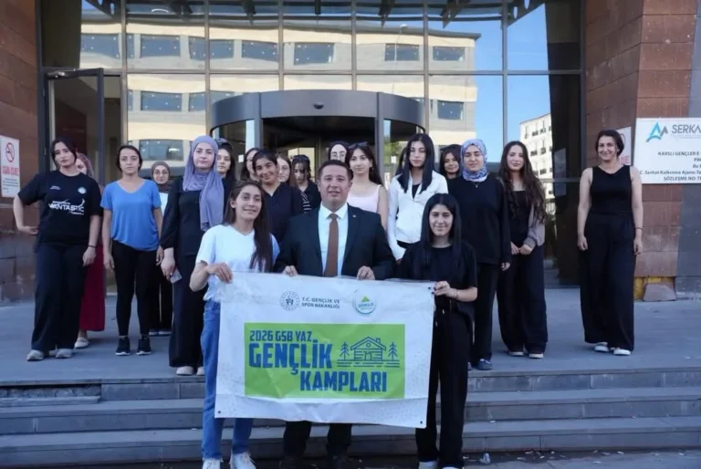 Karslı Gençler Ahi Evran Doğa Kampı’na uğurlandı