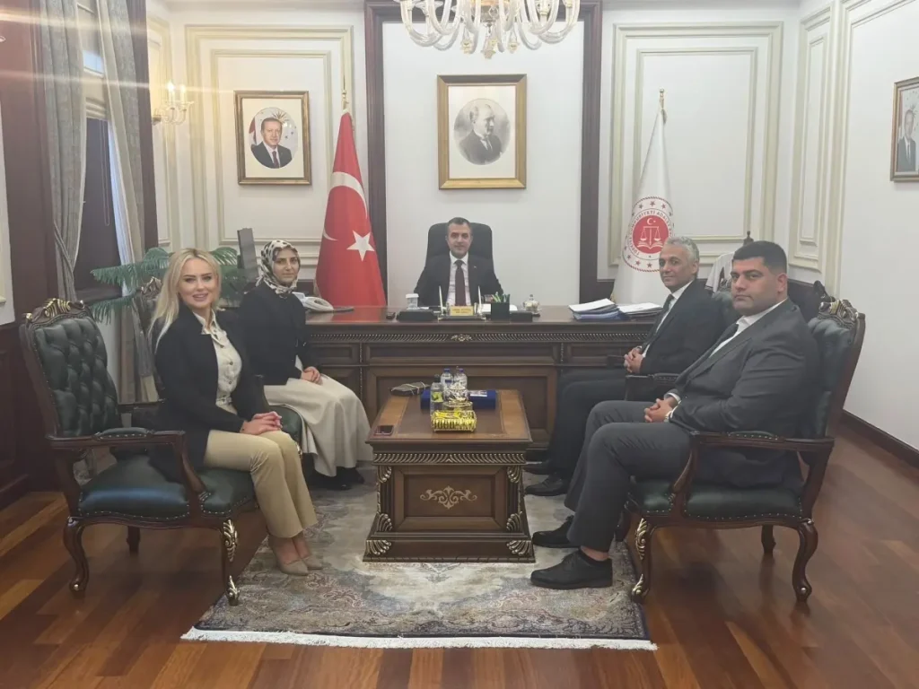 Hekimsen’den Adalet Bakanlığı’na kritik ziyaret: Hekimliğin hukuki geleceği masaya yatırıldı