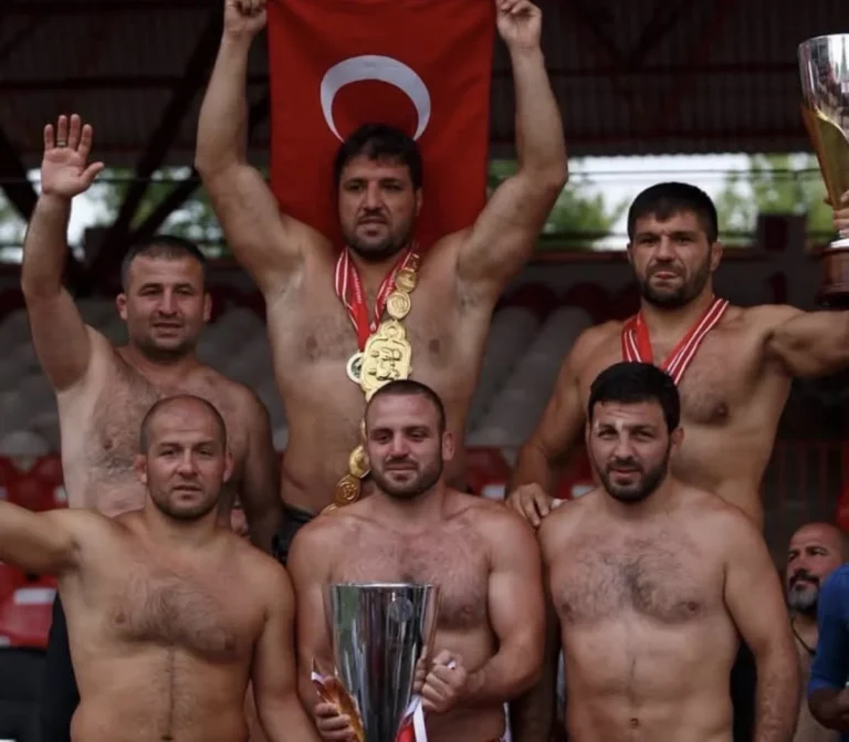 Başpehlivan Recep Kara er meydanlarına veda ediyor