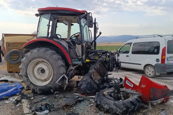 Amasya’da cenaze dönüşü kaza: 3 kişi hayatını kaybetti