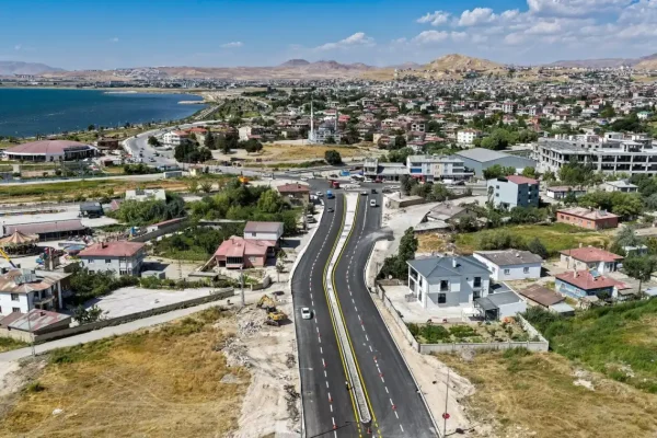 Van’da trafiğe nefes aldıracak kritik kavşak tamamlandı