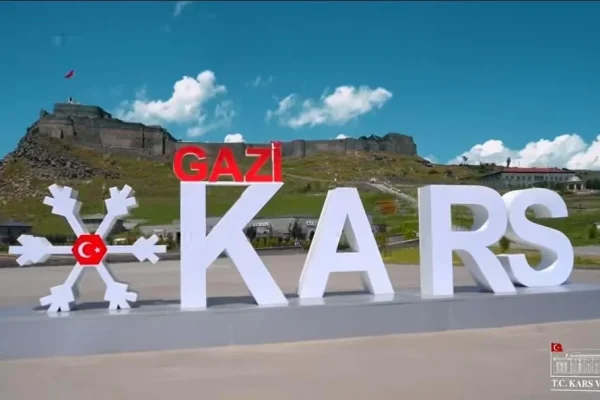 Kars’ta sokaklarda bayram sessizliği: caddeler boşaldı