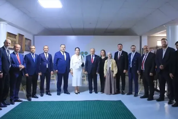 Türkmen halıcılığı Buhara’da masaya yatırıldı