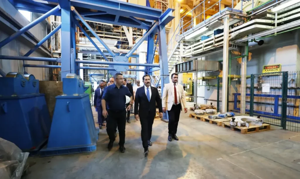 Vali Masatlı Ak Enerji Elektrik üretim tesislerini ziyaret etti