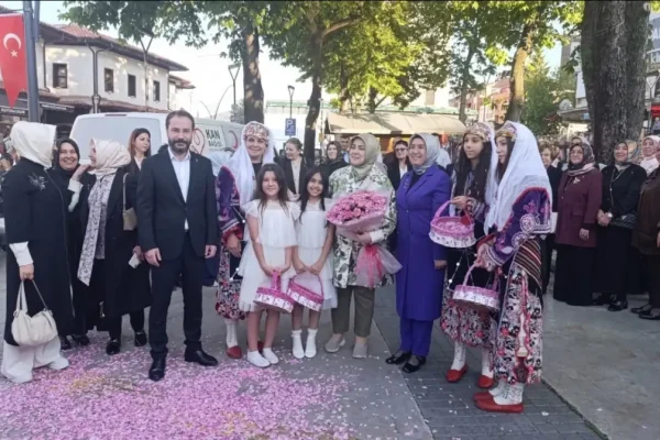 AK Parti Kadın Kolları Genel Başkanı Tuğba Işık Ercan Isparta’da