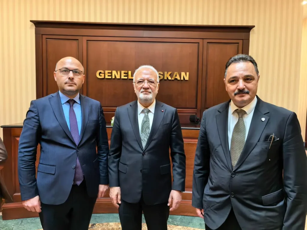 TİMBİR AK Parti Genel Merkezi’nde: basına yönelik ‘tasarruf tedbirleri’ gündemde