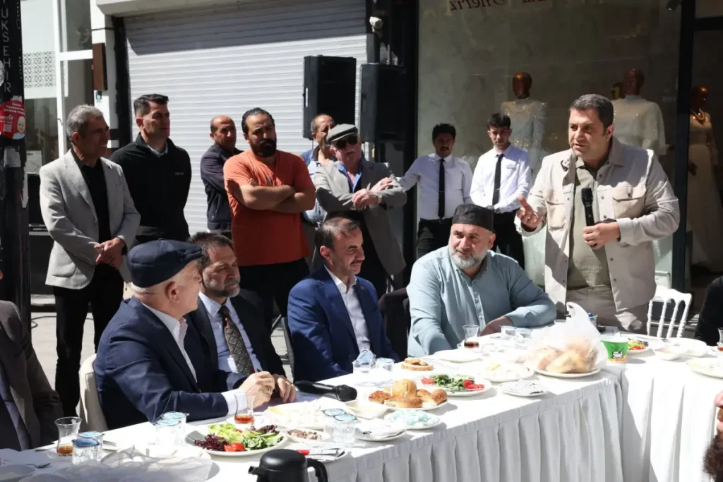 Başkan Sekmen noktayı koydu: Taşmağazaları yıkılmayacak